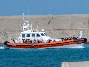 Sbarco a Crotone, individutati due presunti scafisti di nazionalita&#039; egiziana